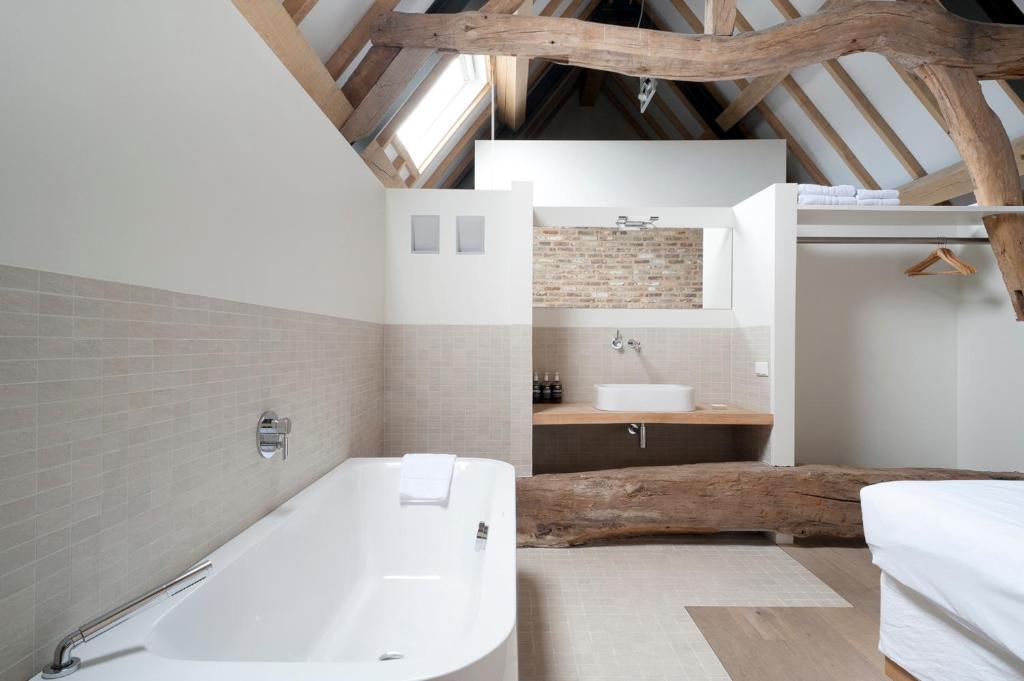 Cour 8 Lofts Pensionat Maastricht Rum bild