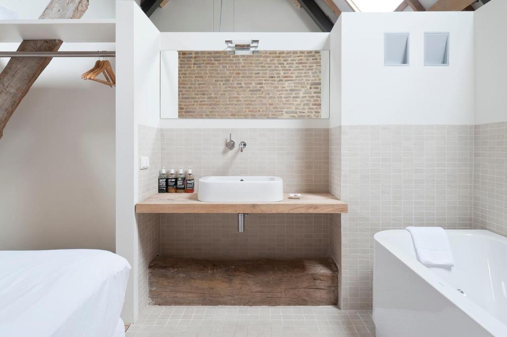 Cour 8 Lofts Pensionat Maastricht Rum bild