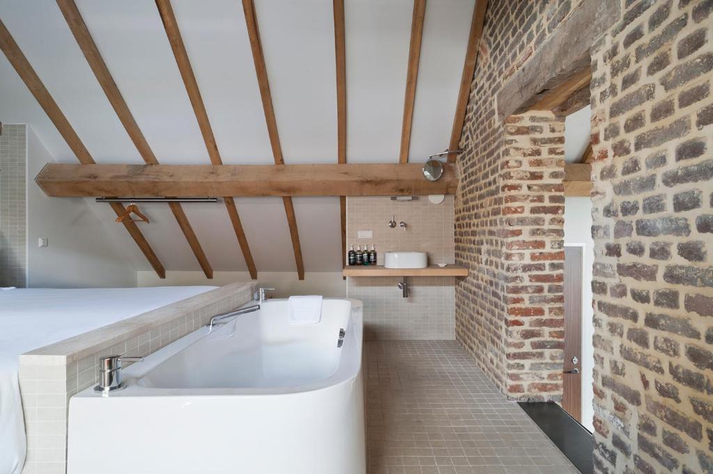Cour 8 Lofts Pensionat Maastricht Rum bild